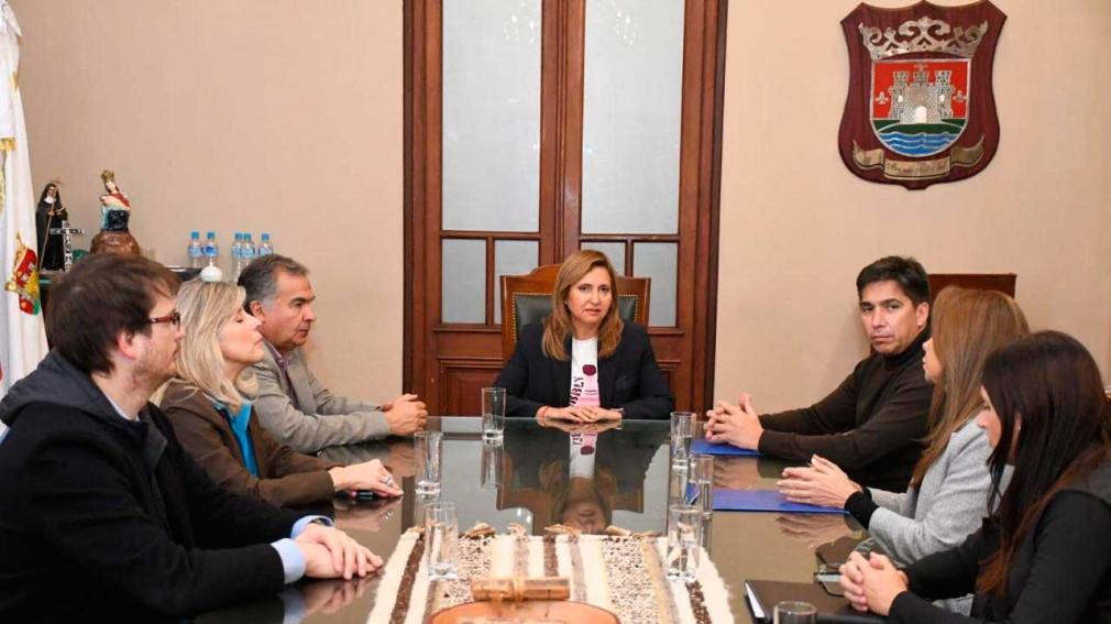 Fuentes mantuvo un encuentro de trabajo con autoridades de la Cámara de Comercio e Industria