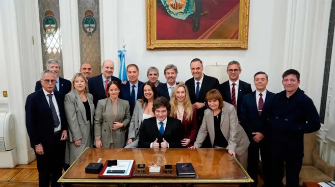 Aumento salarial de 123% en la plana mayor del Estado: cuánto cobrarán los ministros y los secretarios 