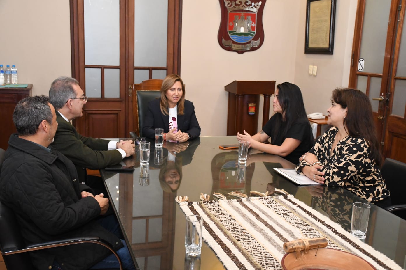 Profesoras e intérpretes de Lengua de Señas visitaron la Municipalidad