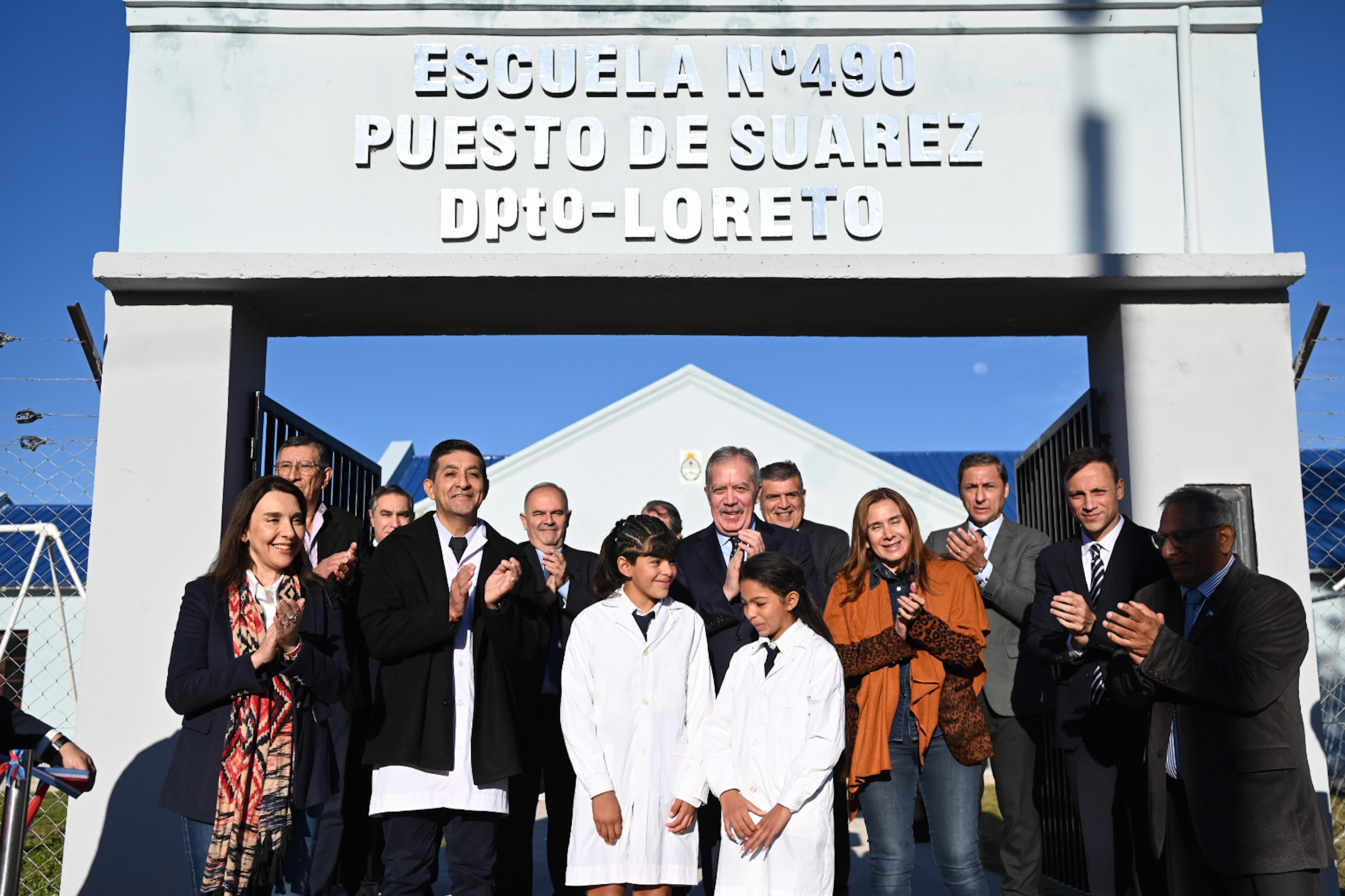 El Gobernador inauguró obras en la Escuela N°490 y en el Jardín de Infantes anexo de Puesto de Suárez en el Dpto Loreto 