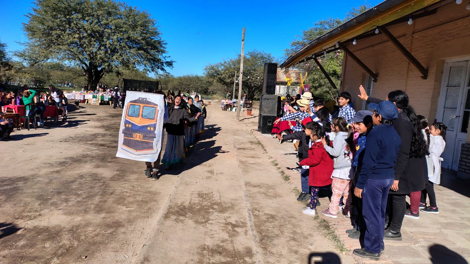 La Cañada celebró los 134 años de la llegada del ferrocarril con la inauguración de una oficina de turismo y un museo histórico