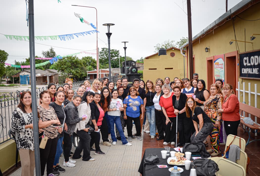 El intendente Ruiz compartió un desayuno por el Día de la Mujer con representantes de distintos sectores de la comunidad