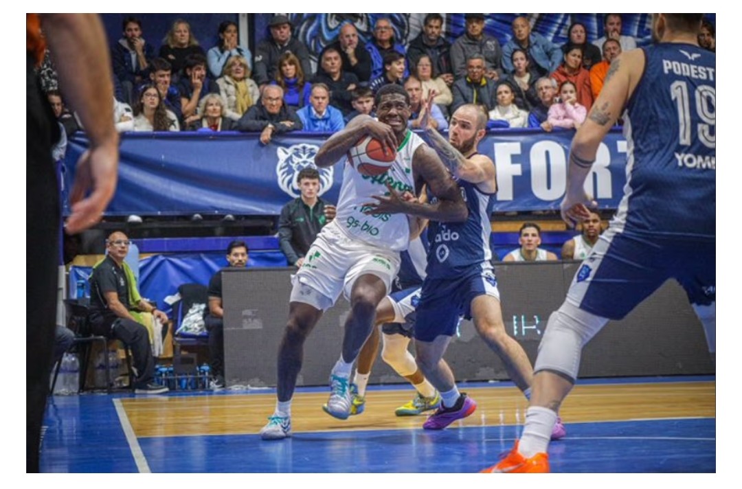 Golpe al corazón del básquet: Atenas de Córdoba volvió a descender y jugará la Liga Argentina