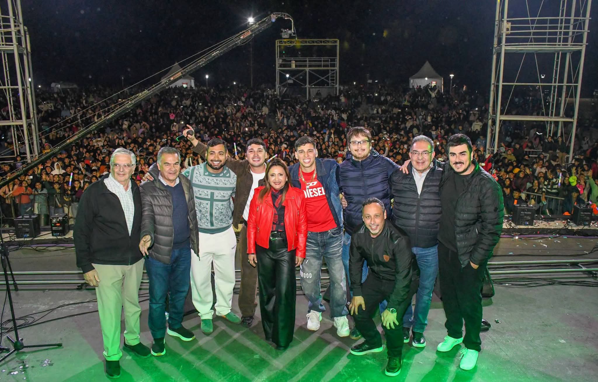 Fuentes y el secretario Benavente participaron del Festival Día del Amigo que tuvo un lleno total