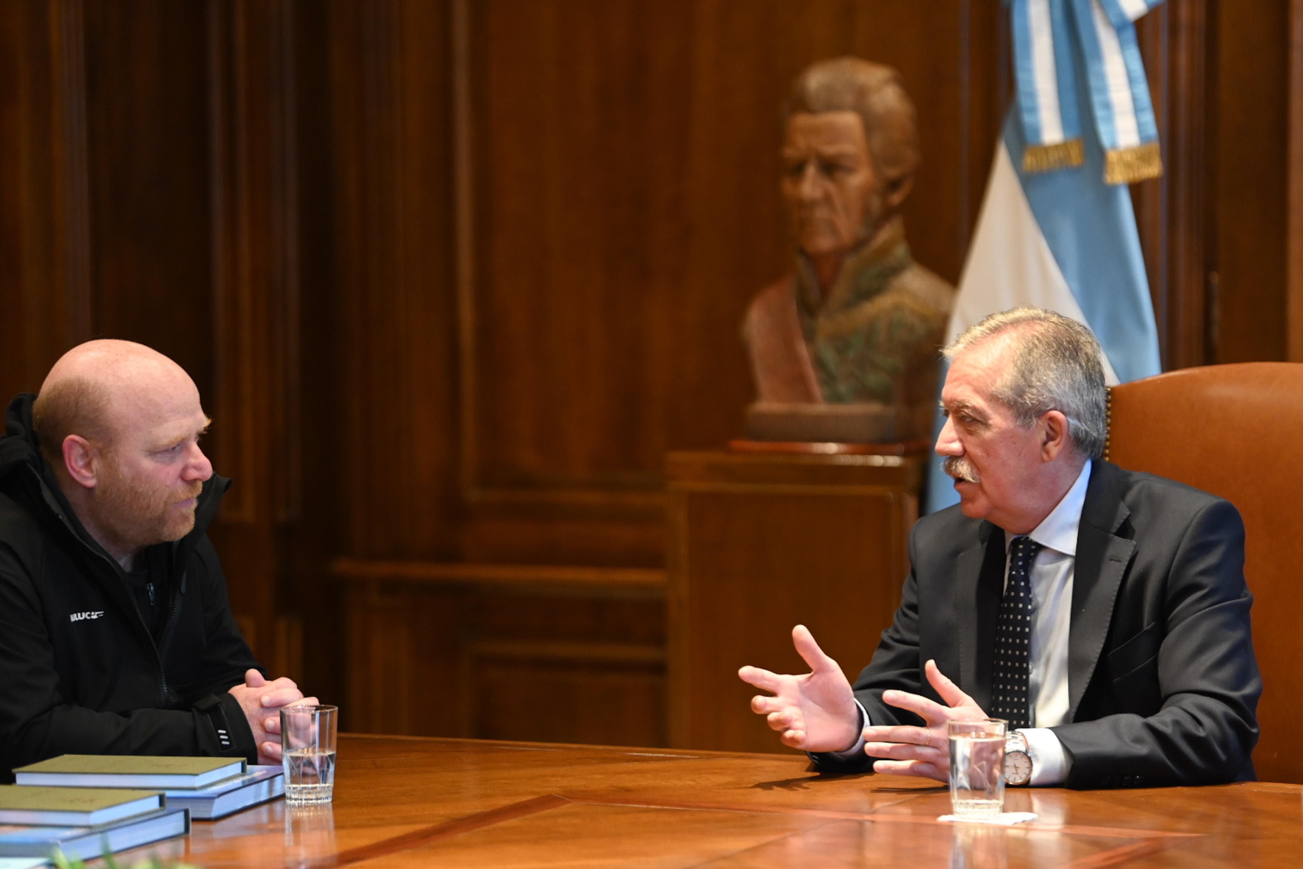 Elías Suárez recibió la visita protocolar del intendente De Mar Chiquita 