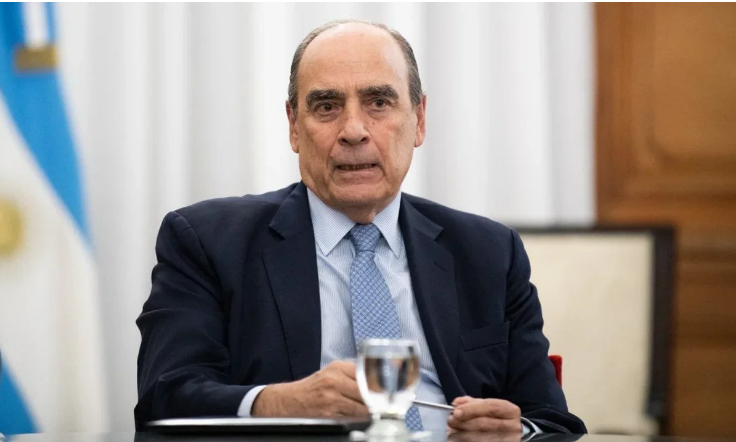 Francos, duro con Adorni: “Yo nunca hubiera estado en esa situación”