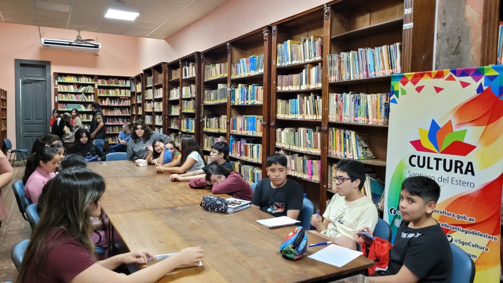 Continúan los talleres de lectura y escritura en la Biblioteca Agustín Álvarez