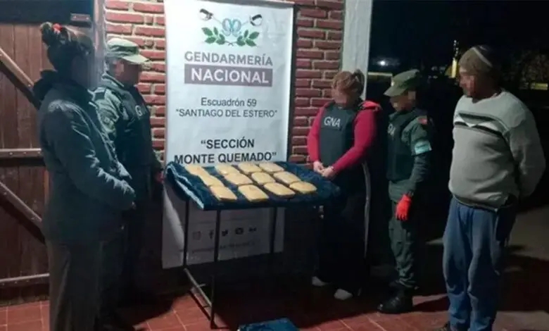 Detienen a una mujer que ocultó 12kg de cocaína entre sábanas en un “Tour de compras”
