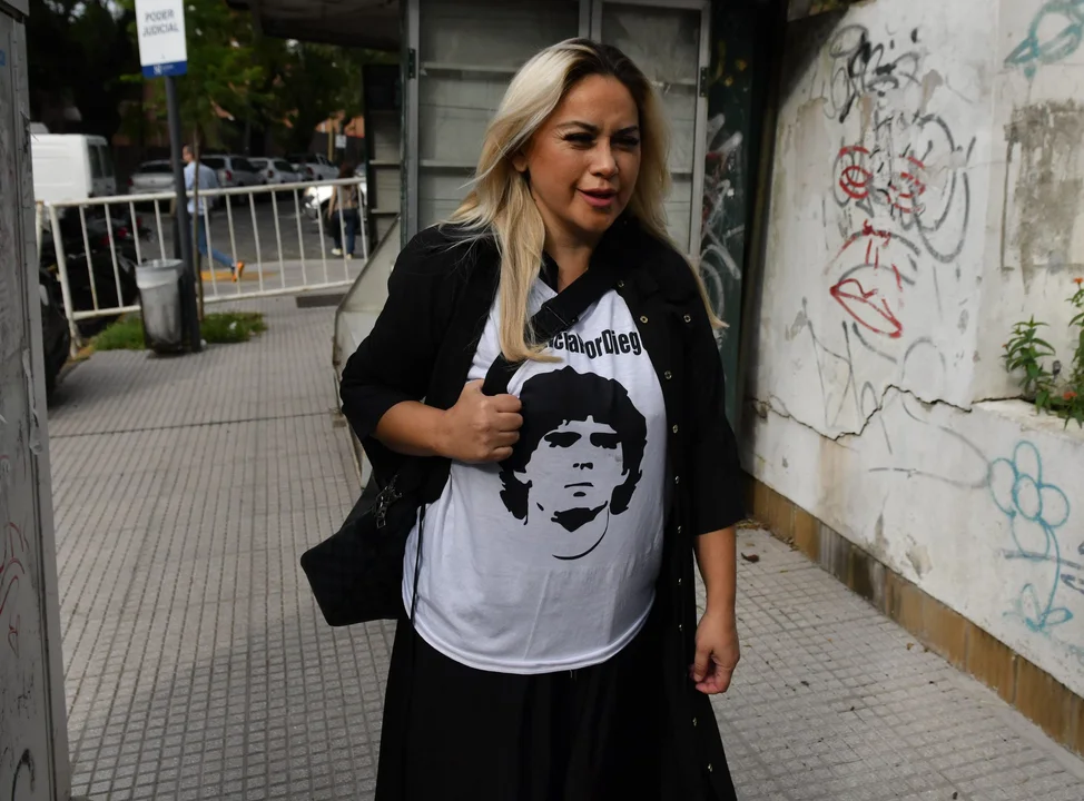 Ojeda, el psicólogo Carlos Díaz y una de las hermanas declararán en el juicio por la muerte de Maradona