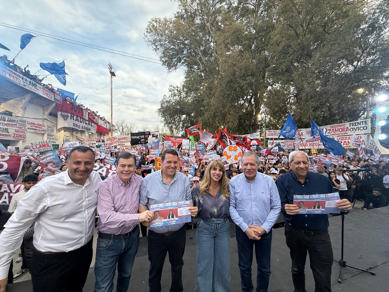Llamil Abdale recibio respaldo multitudinario a su candidatura junto a Zamora y Suarez