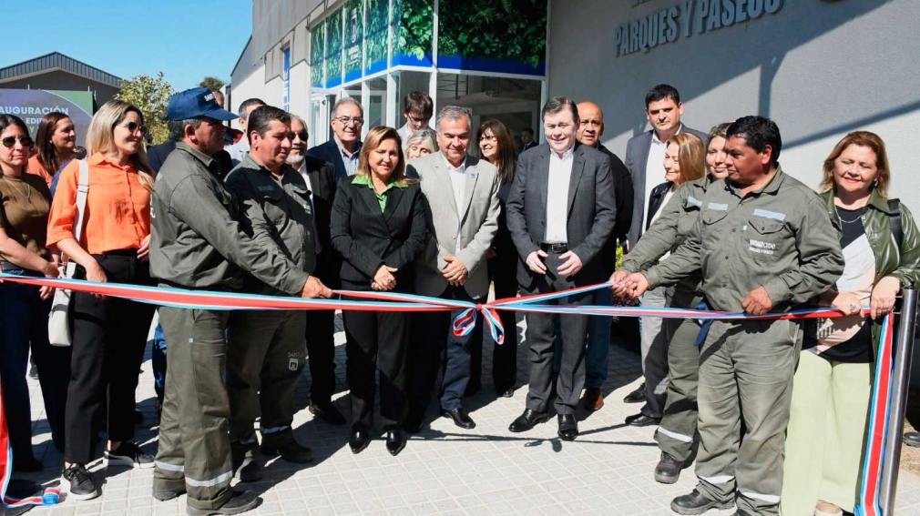 Zamora, Fuentes y Benavente inauguraron el nuevo edificio de la Dirección de Parques y Paseos