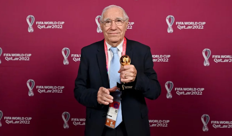 A los 91 años, Macaya Márquez se prepara para cubrir su 18° Mundial consecutivo